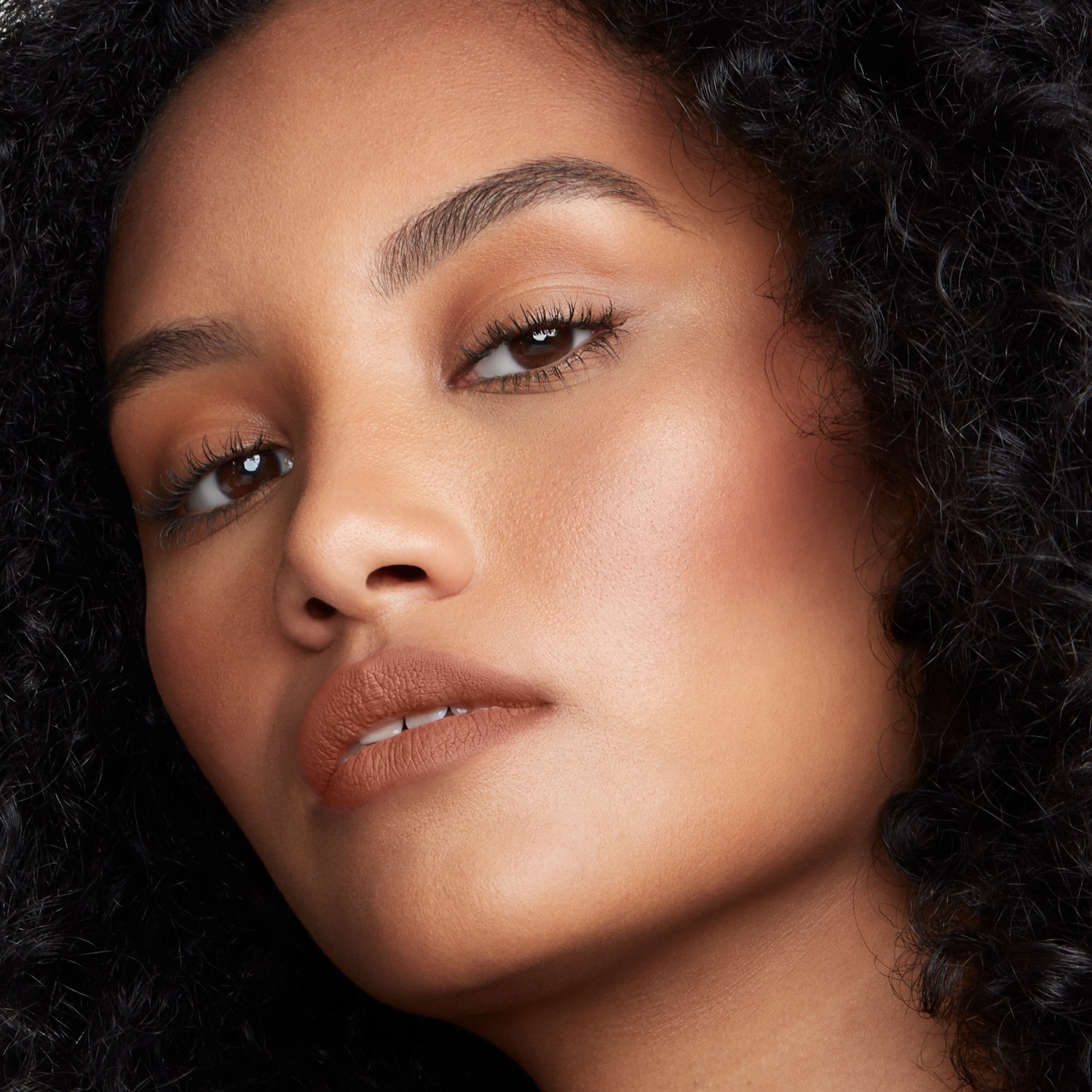 CALI CONTOUR BLUSH, HIGHLIGHTER, & BRONZER FACE PALETTE (PALETA DE SOMBRAS, ILUMINADOR Y BRONZER)